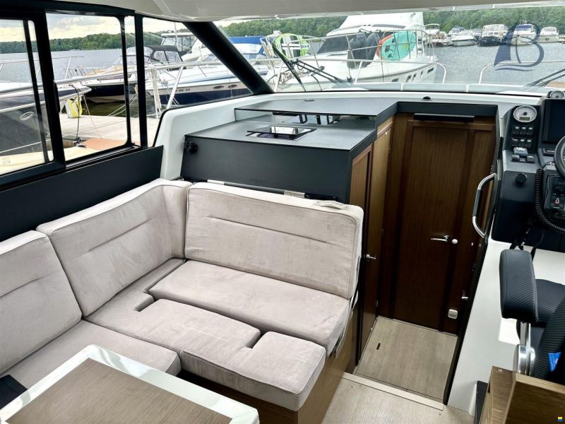 Jeanneau NC 37