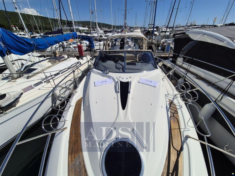Cranchi Endurance 33