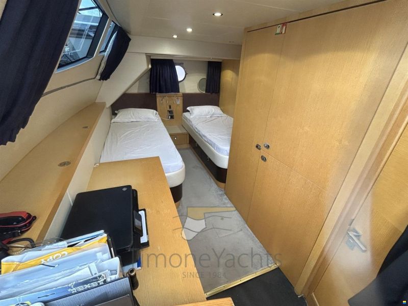 Sunseeker 75 YACHT