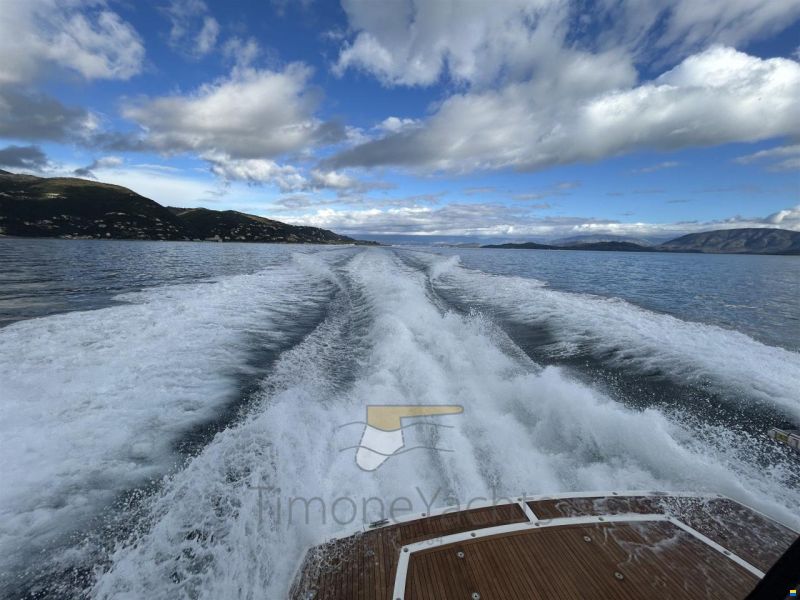 Sunseeker 75 YACHT