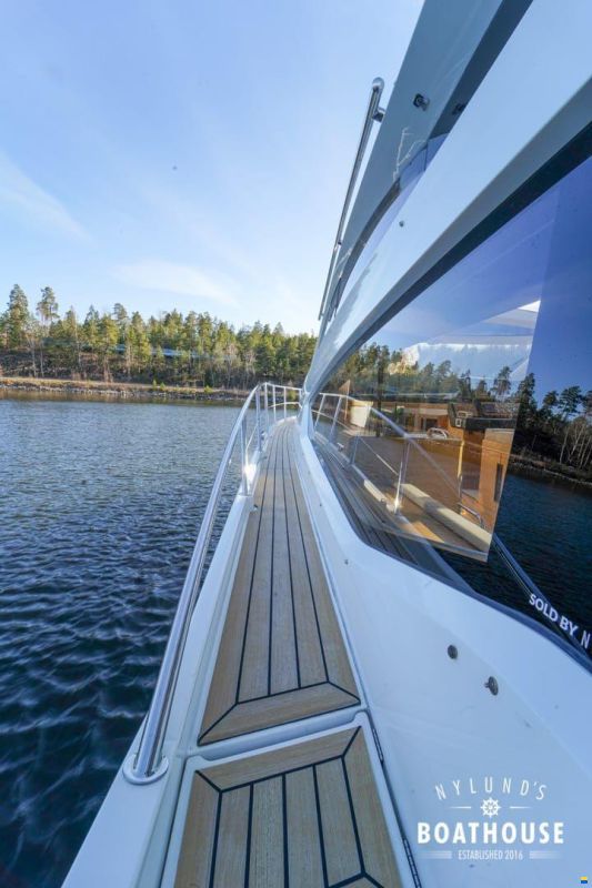Galeon 430 HTC
