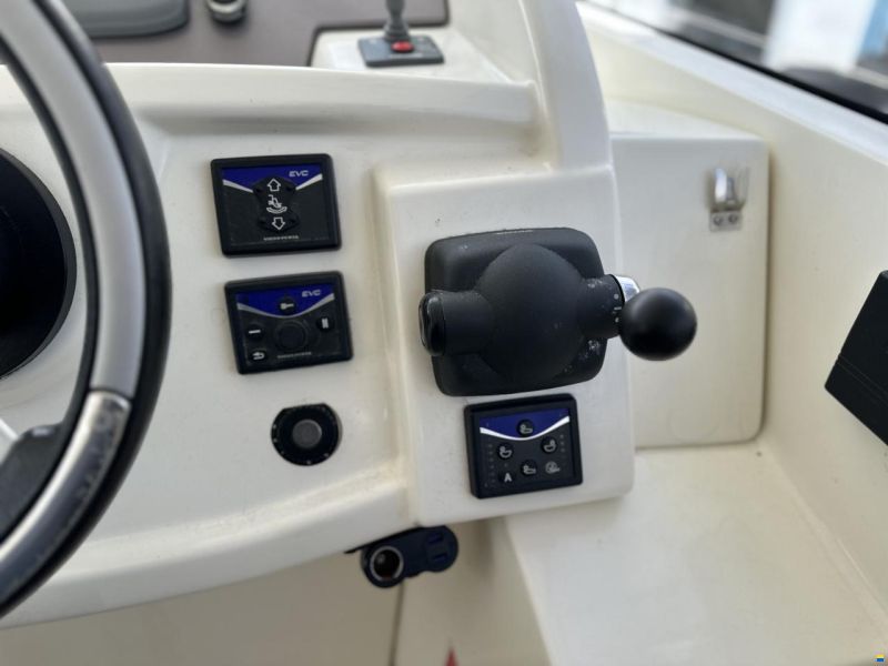 Jeanneau Leader 9