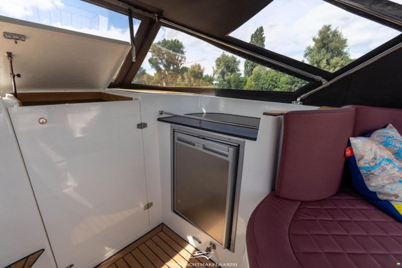Bola GS Tender 27 Semi Cabin