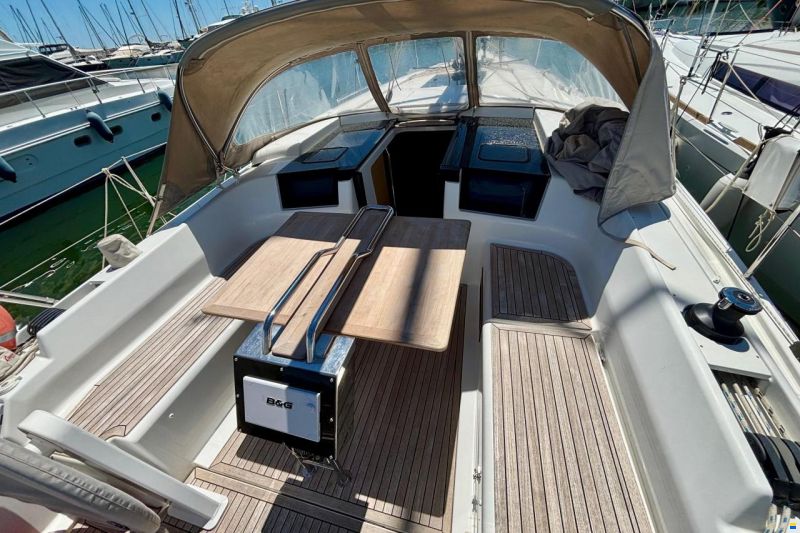 Hanse 388