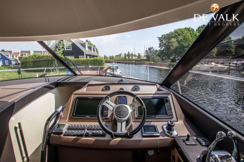 Prestige 550 Flybridge