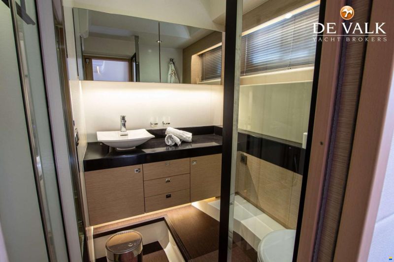Prestige 550 Flybridge