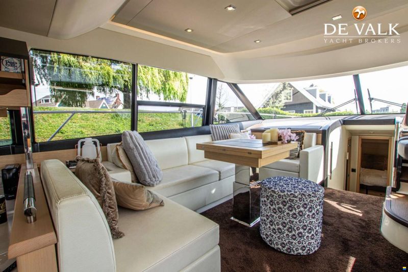 Prestige 550 Flybridge