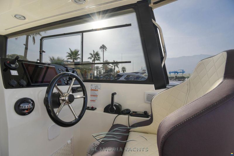 Nautic Yachts 990 neon
