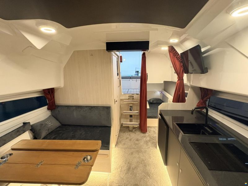 Nautic Yachts 990 neon