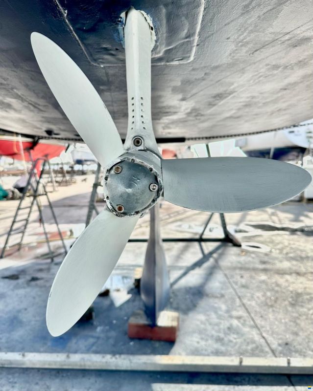 Cantiere del Pardo Grand Soleil 46.3
