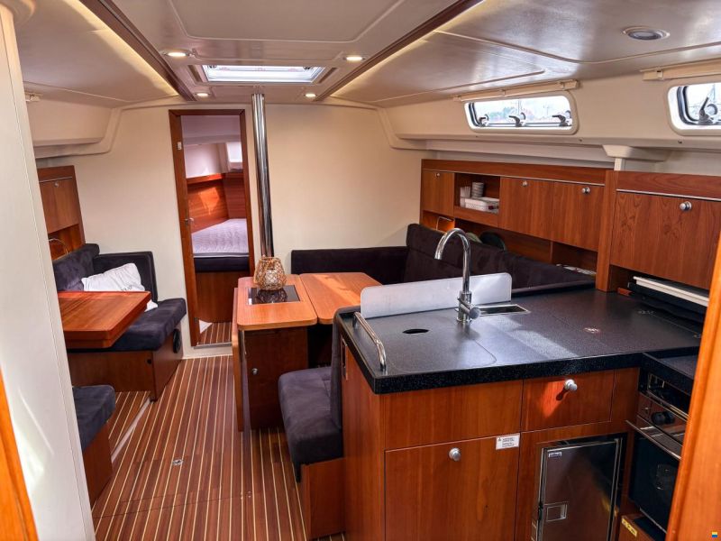 Hanse 385
