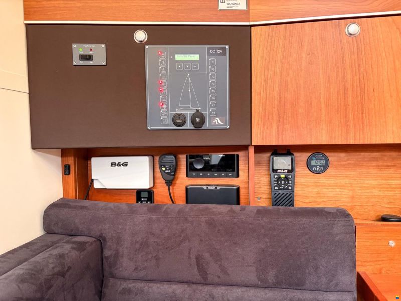 Hanse 385