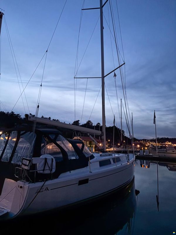 Hanse 385