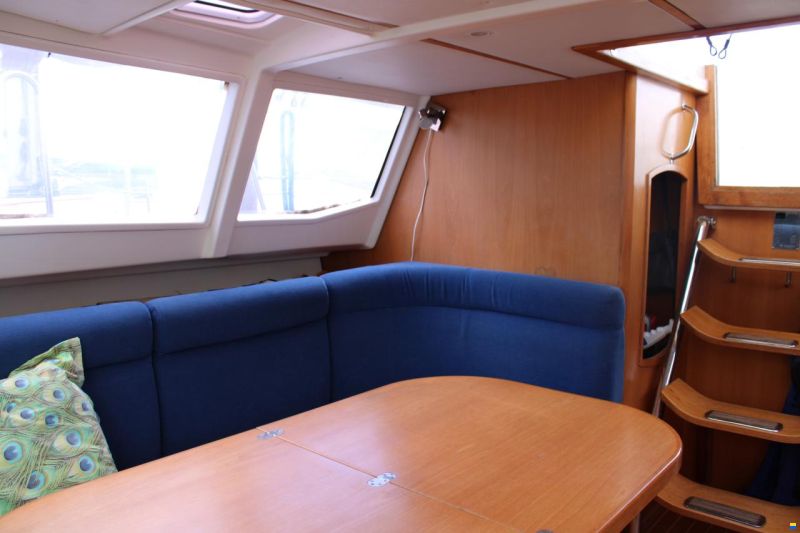 Wauquiez 40 Pilot Saloon