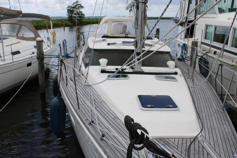Wauquiez 40 Pilot Saloon
