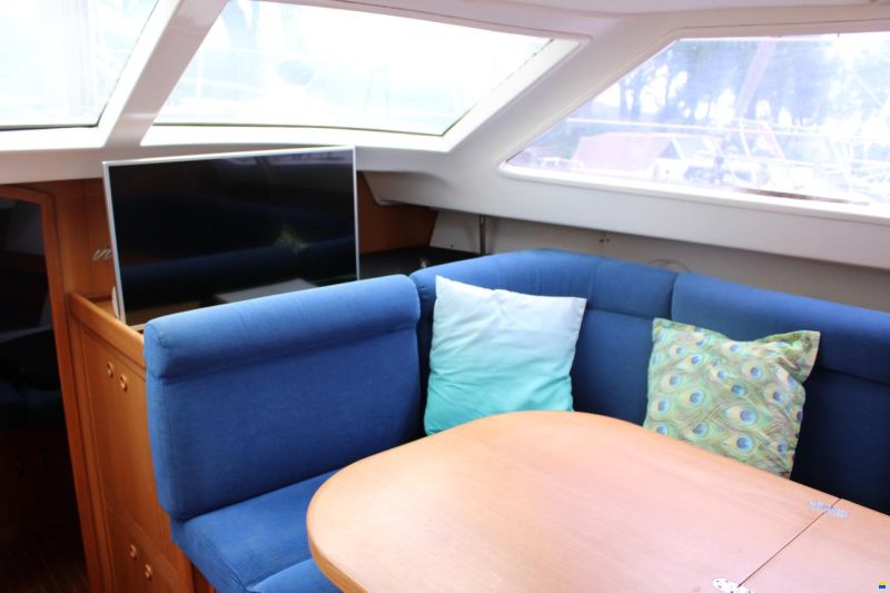 Wauquiez 40 Pilot Saloon