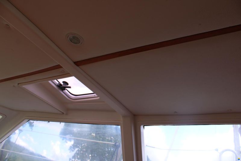 Wauquiez 40 Pilot Saloon