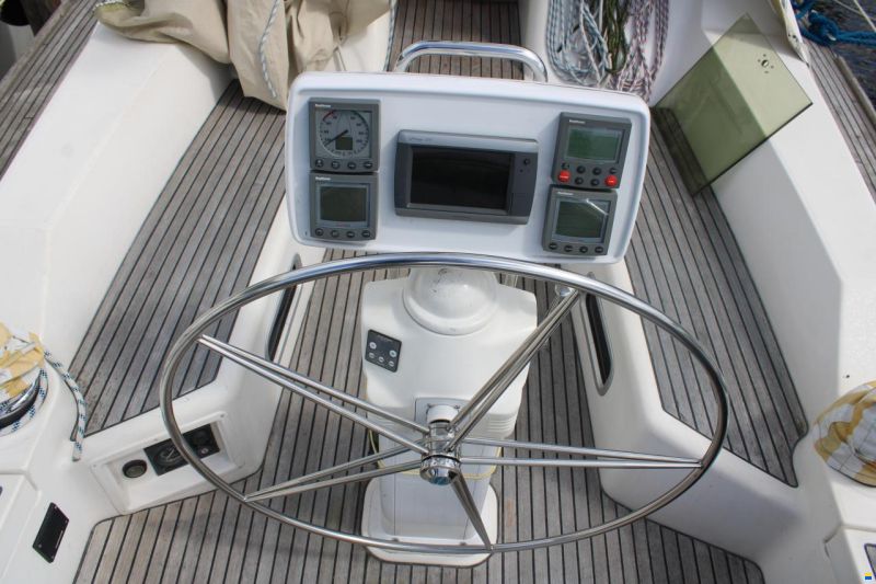 Wauquiez 40 Pilot Saloon