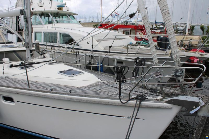 Wauquiez 40 Pilot Saloon