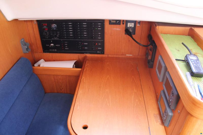 Wauquiez 40 Pilot Saloon