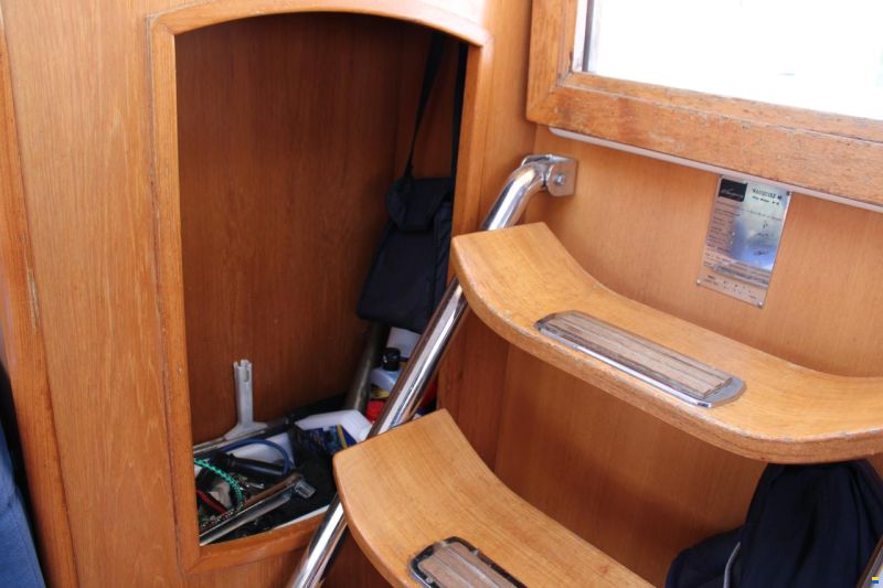 Wauquiez 40 Pilot Saloon