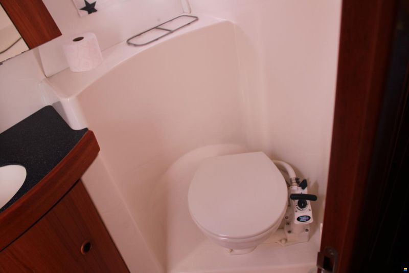Wauquiez 40 Pilot Saloon