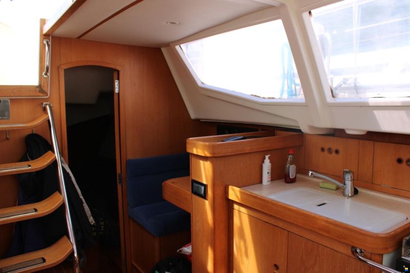 Wauquiez 40 Pilot Saloon