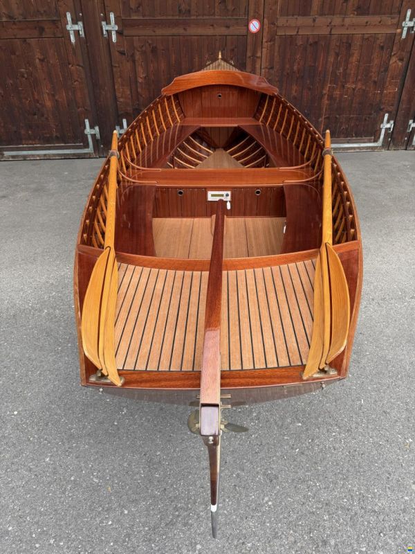 Hächler Herreshoff Tender