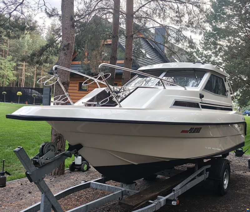 Uttern 5750C