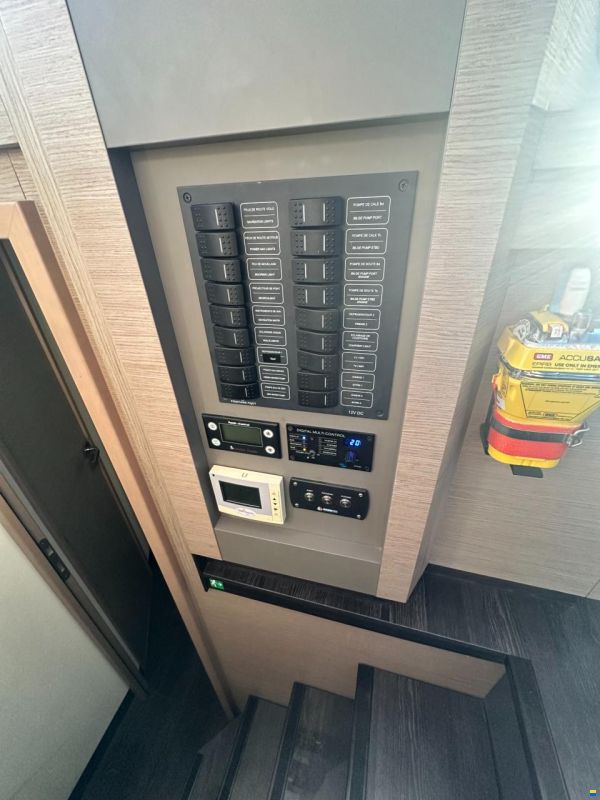 Fountaine Pajot Astrea 42
