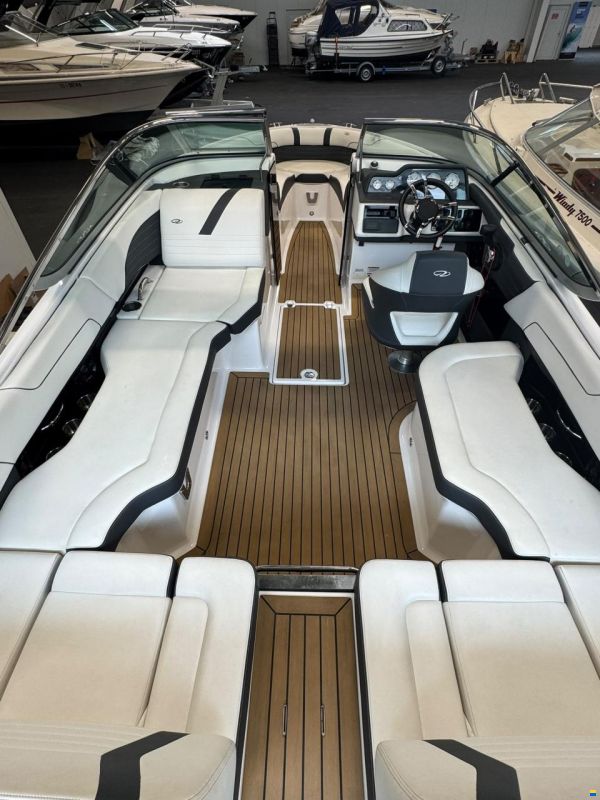 Regal 2300