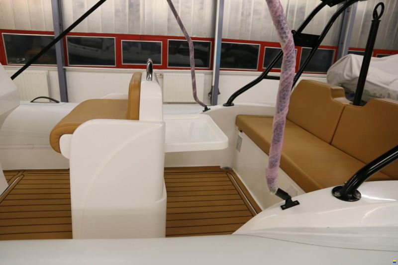 Sea Flash Luxury 520