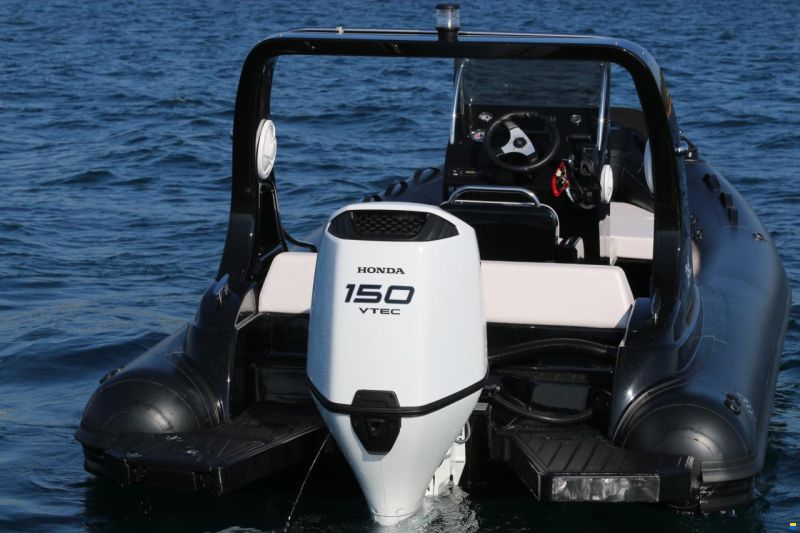 Sea Flash Luxury 620 with Honda BF150
