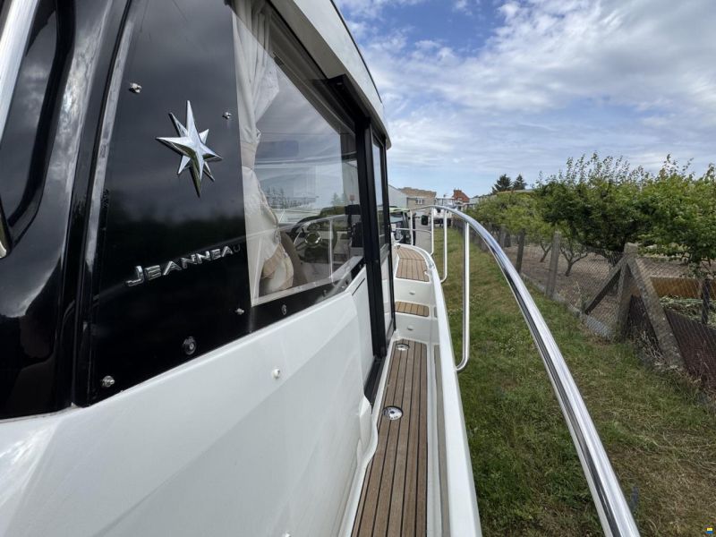 Jeanneau Merry Fisher 855
