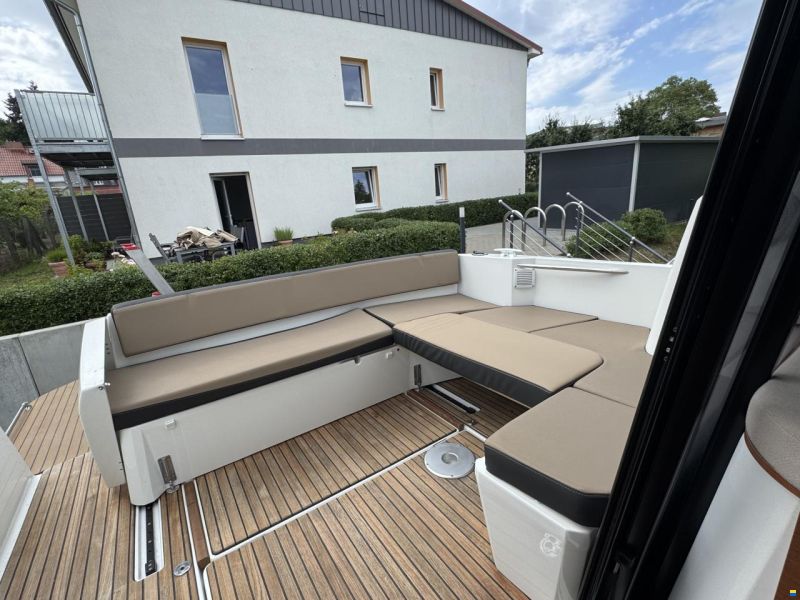 Jeanneau Merry Fisher 855