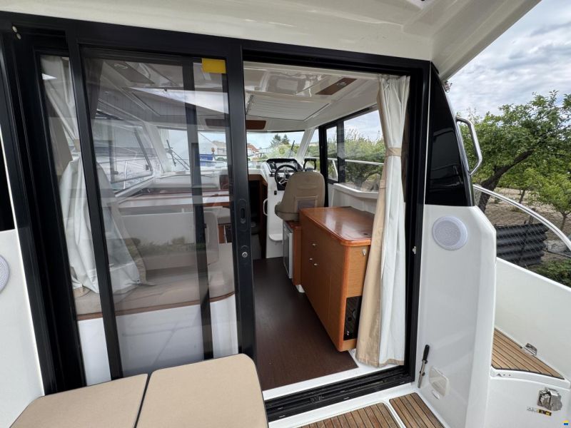 Jeanneau Merry Fisher 855