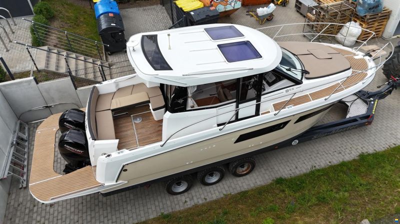 Jeanneau Merry Fisher 855