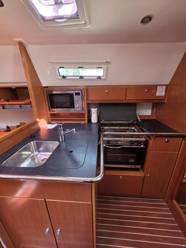 Bavaria Cruiser 36