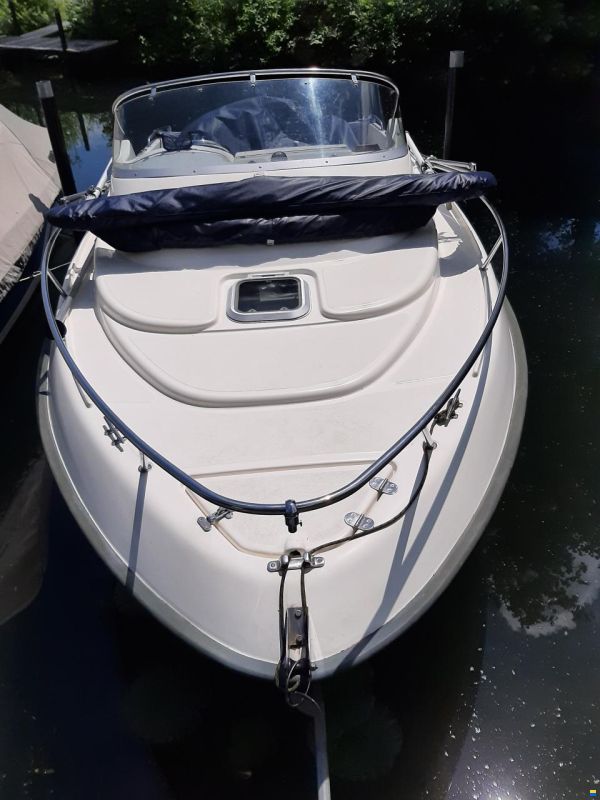 B2 Marine Cap Ferret 552 CC