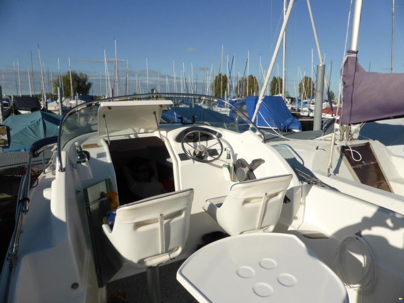 B2 Marine Cap Ferret 552 CC