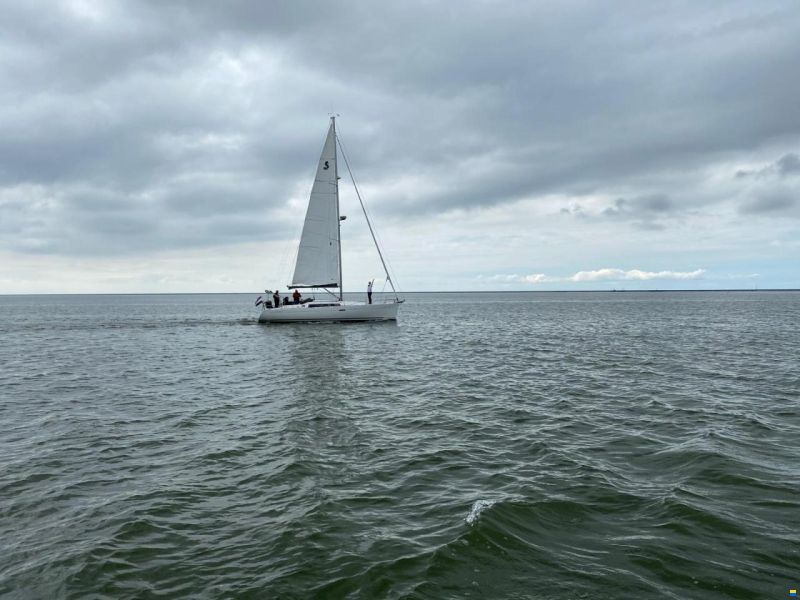 Beneteau Oceanis 37