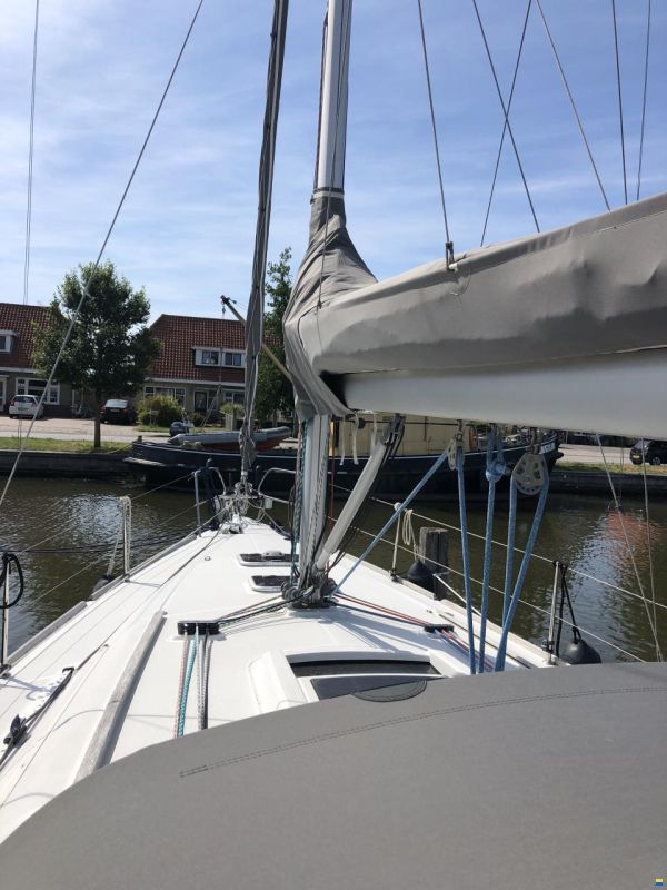 Beneteau Oceanis 37