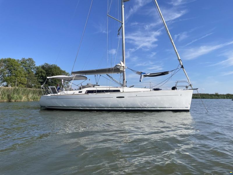 Beneteau Oceanis 37