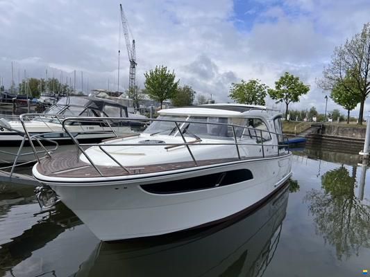 Marex 310 Sun Cruiser