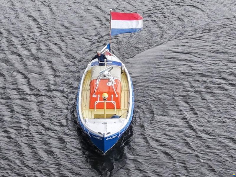 Voormalig Strand reddingboot 10.32