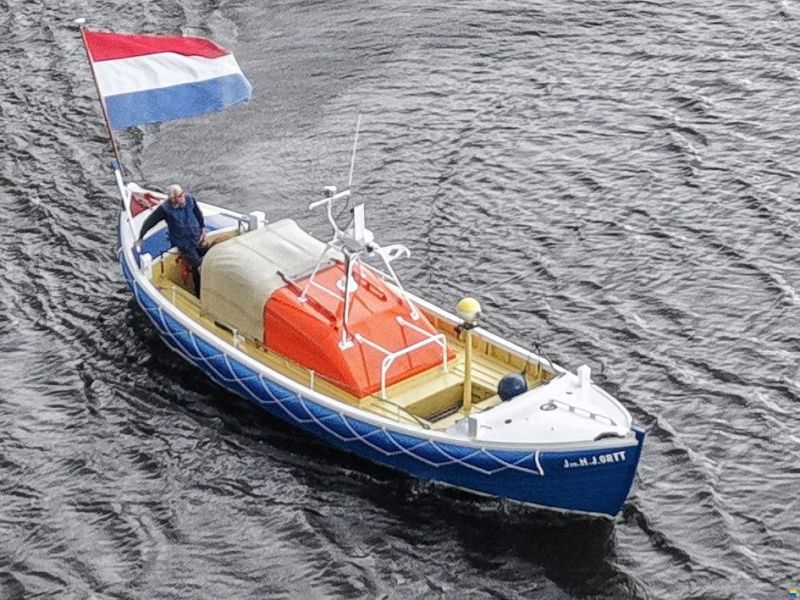 Voormalig Strand reddingboot 10.32
