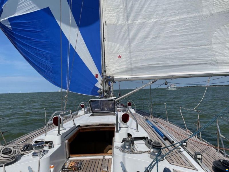 Grand Soleil 46