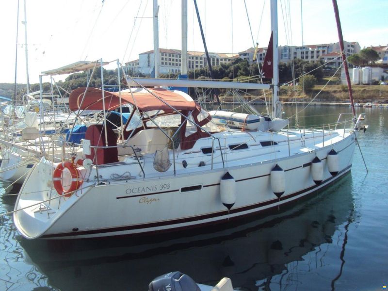 Beneteau OCEANIS 393