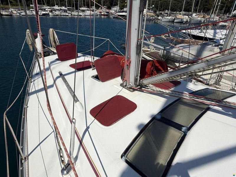 Beneteau OCEANIS 393