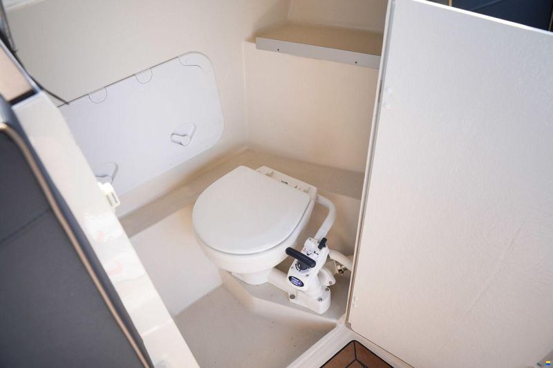 Interboat DE Intender 820